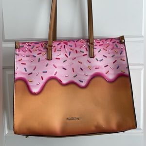 Doughnut Shoulder Bag/ Shoebakery